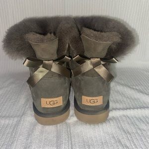 Ugg classic mini forest green size 10